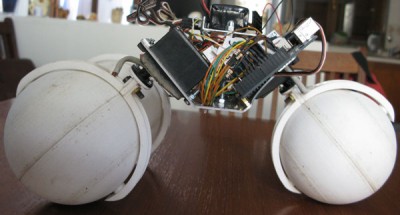 robot sfera vista lato sinistro