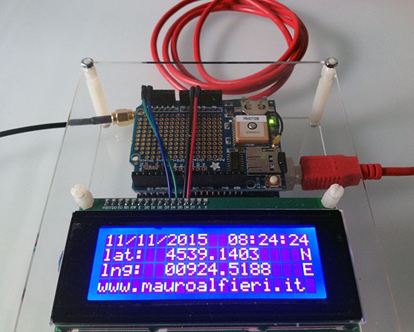 gps tracker arduino on