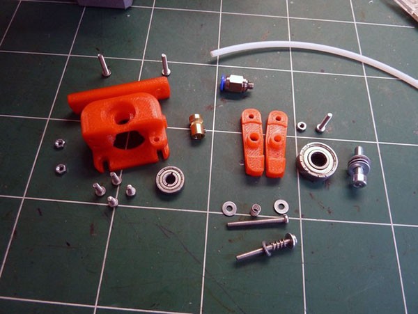 compact bowden extruder component