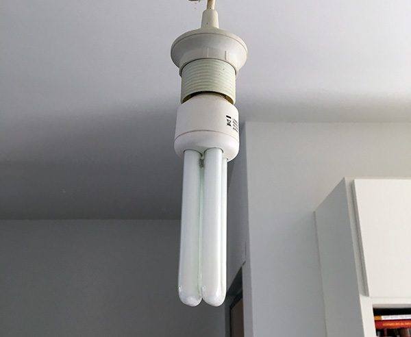 00 old light bulb