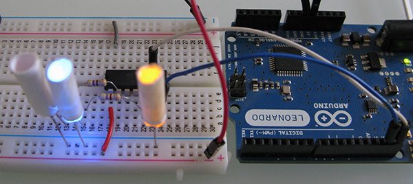 Attiny84 Arduino Led blue yellow