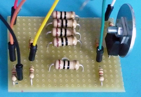 DRIVE-IN Charger circuit aux