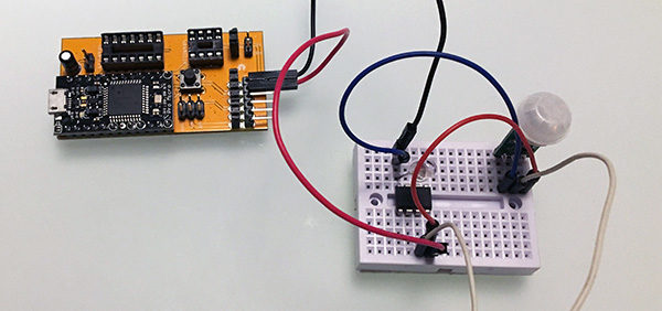 Attiny85 Mini PIR Sensor Mauro Alfieri Wearable Domotica Robotica 